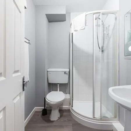 Brand New Apartment4 First Floor *